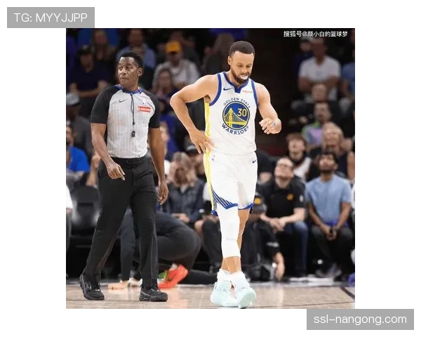 库里右膝不适仅得17分，勇士核心附加赛关键战状态低迷